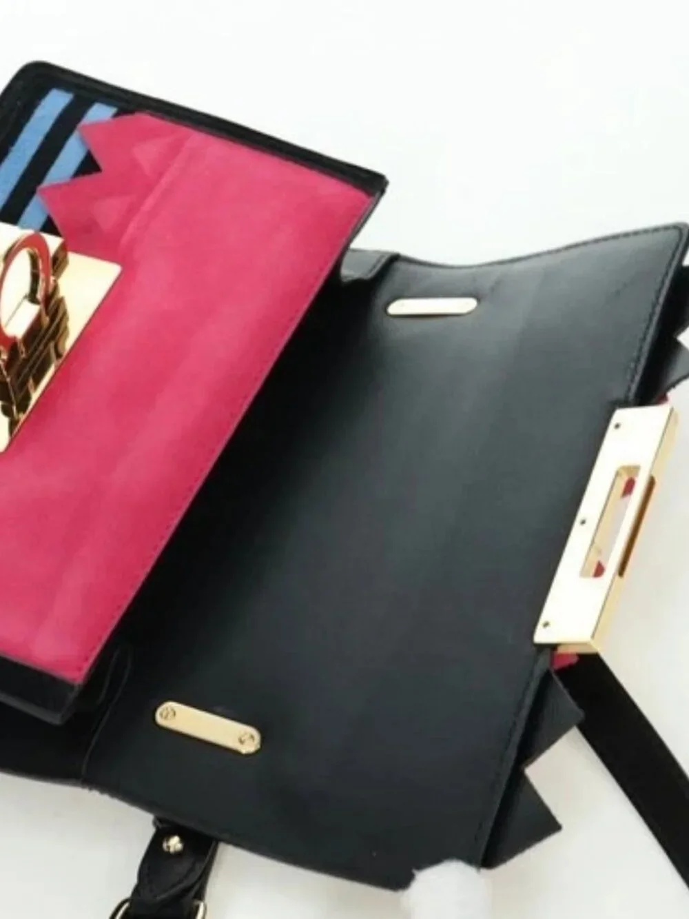 Salvatore Ferragamo Gancini Shoulder Bag Suede Black Pink gold Auth ARZ419M